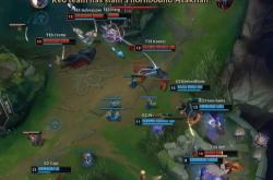 LOL世界赛精彩对决，这款游戏同样策略满满