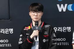 LOL传奇加冕殊荣，十年最佳力压众多电竞选手，LPL最可敬的对手！