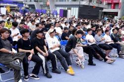 大湾区电竞迷再聚万江，LOL峡谷传奇观赛派对落幕