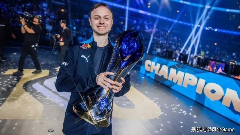 LOL传奇中单官宣退役!连续8年进世界赛,巅峰期把IG打到解散