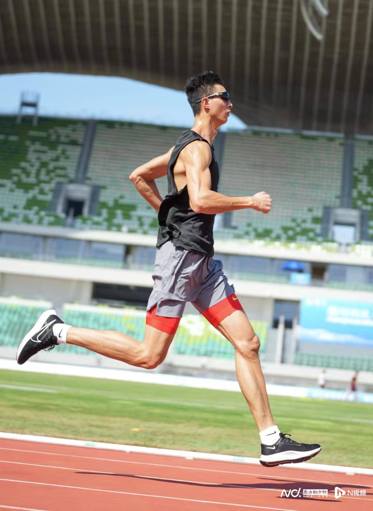 从东莞跳到世界赛场，“飞人”吴瑞庭：望继续突破，为国争光